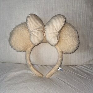 Tokyo Disney Resort Cream Sherpa Plush Minnie Mouse Bow Headband